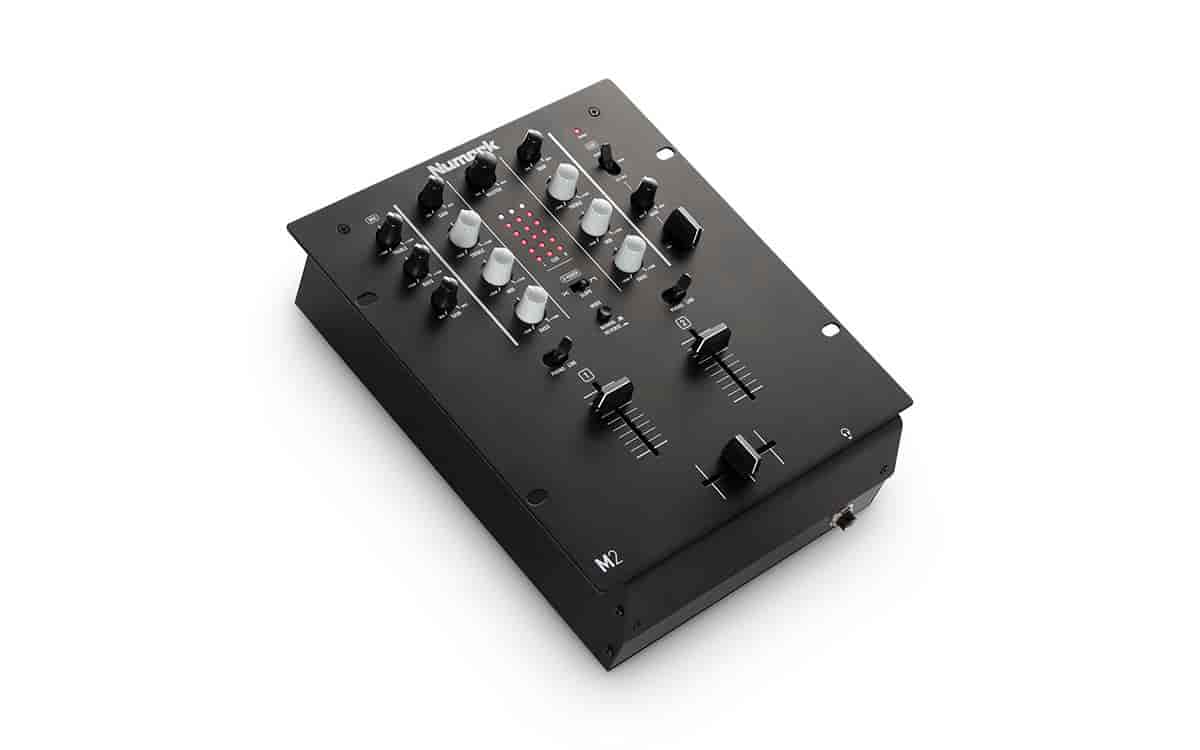 Numark M2